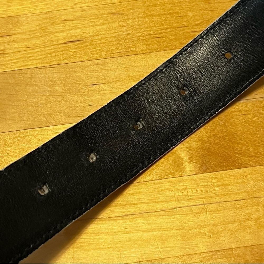White genuine leather belt 36 (leather strap 40” length) zoom in for signs wear - Picture 5 of 5